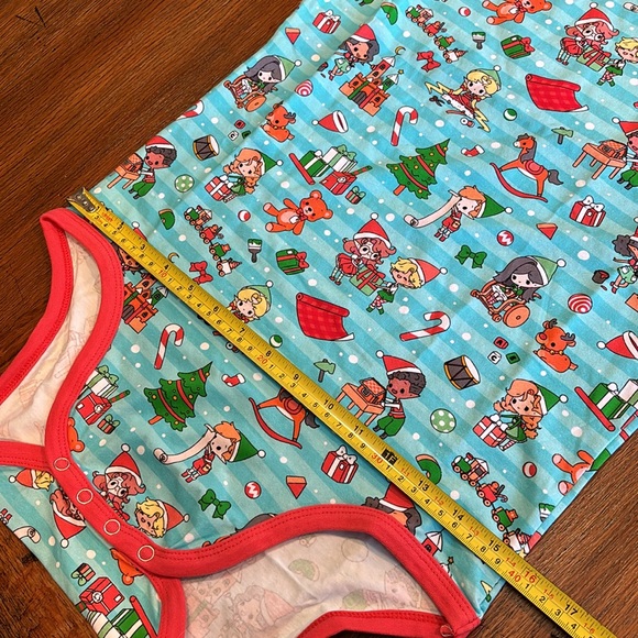 Santa’s Workshop adult size onesie - Picture 6 of 11